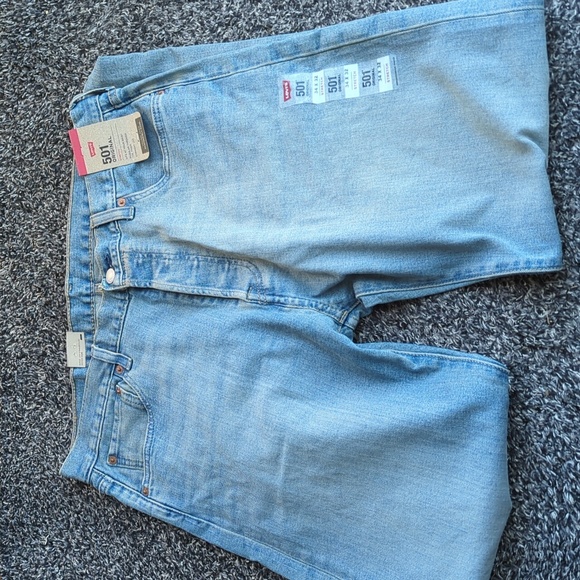 NWT Men's Levi 501 Stretch Button fly - Picture 2 of 6